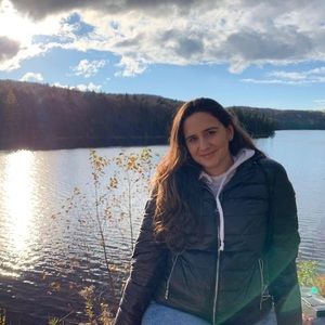 Meet your Posher, Veronica